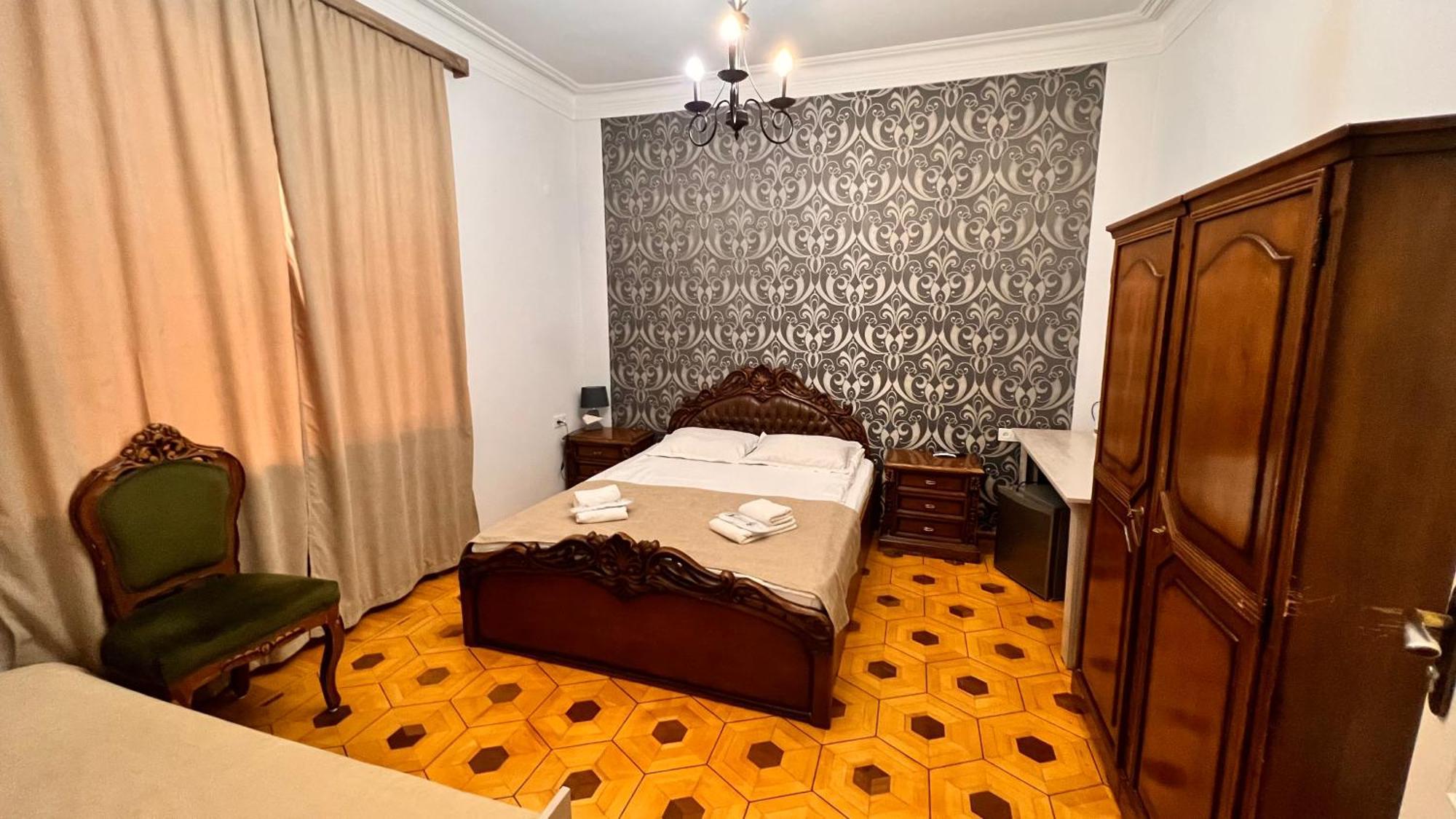 יירבאן Elross Hotel מראה חיצוני תמונה